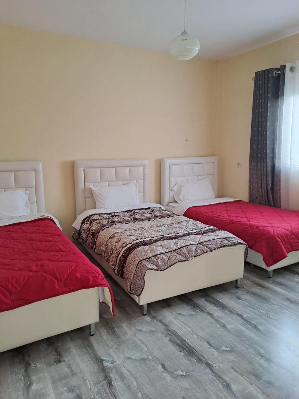Sun& Relax Home Korce Exterior photo